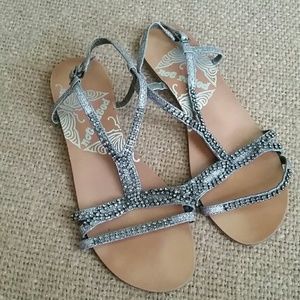 Not rated  sandals